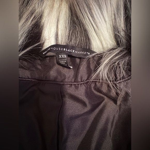 WHITE HOUSE BLACK MARKET black white brown patchwork faux fur vest
Size XXS - Picture 5 of 8